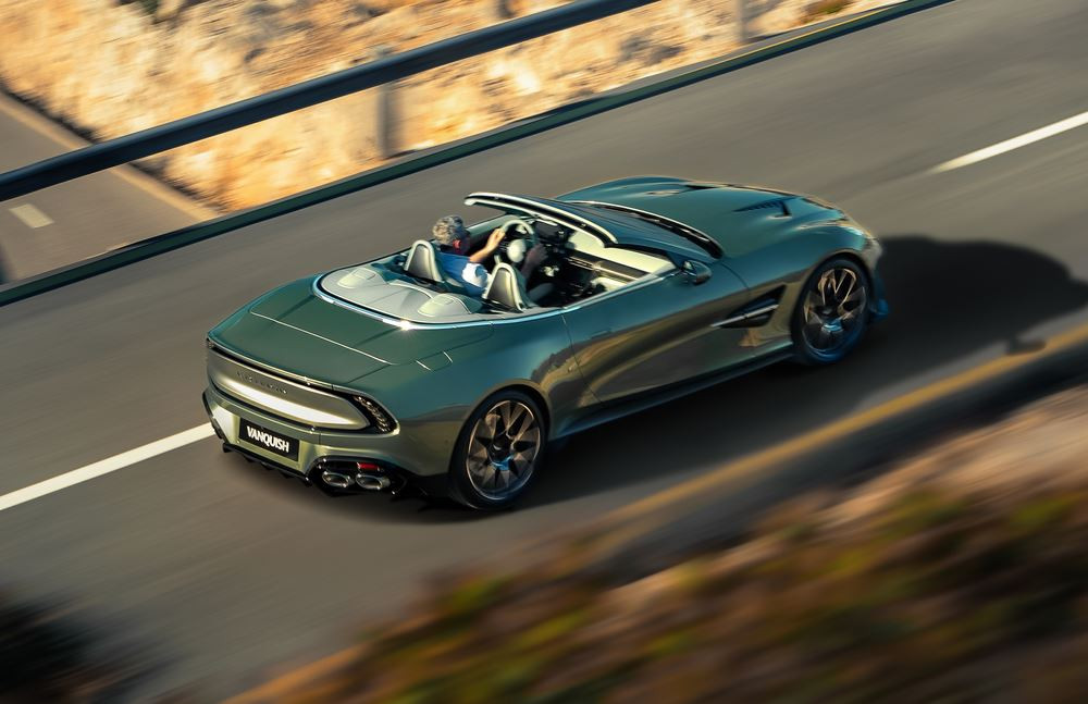 L'Aston Martin Vanquish Volante embarque un V12 bi-turbo de 835 ch