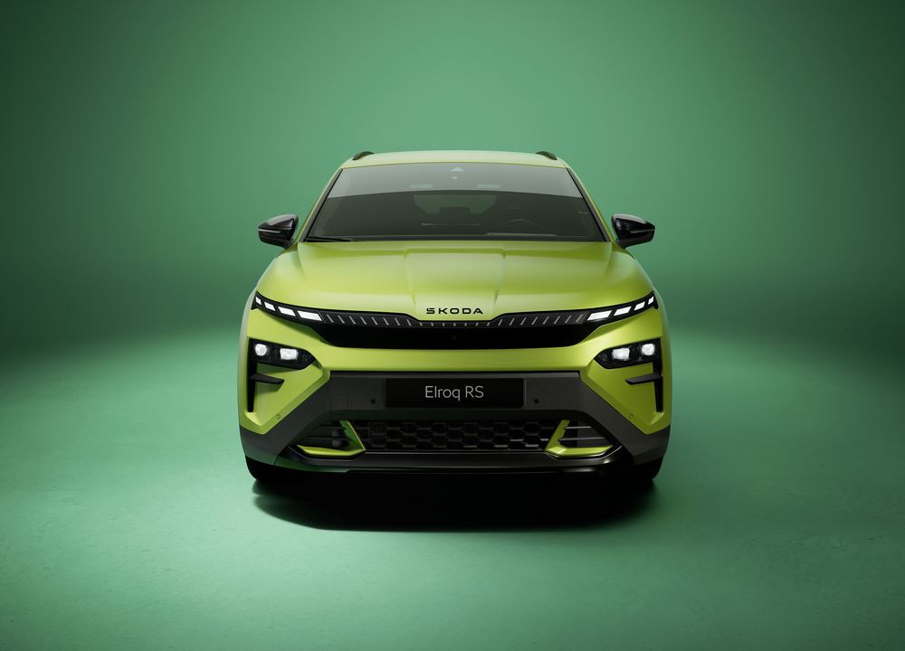 Le SUV compact électrique Skoda Elroq RS à transmission intégrale délivre une puissance de 340 ch