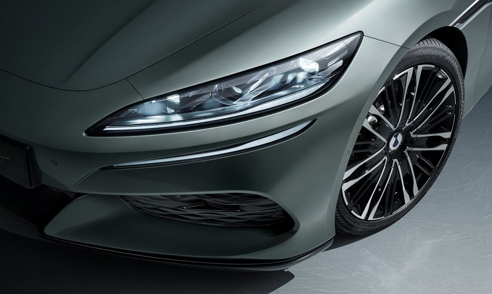 La grande routière Denza Z9GT incarne les valeurs de la marque haut de gamme chinoise