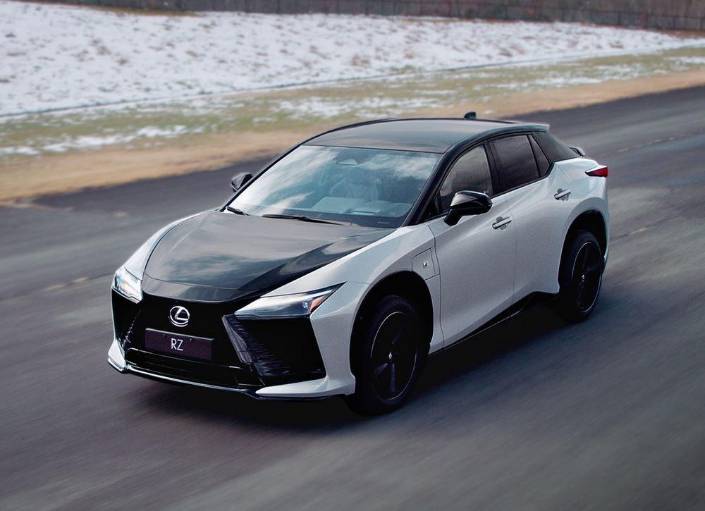 Le Lexus RZ 550e F Sport de 408 ch embarque une boîte de vitesses manuelle interactive