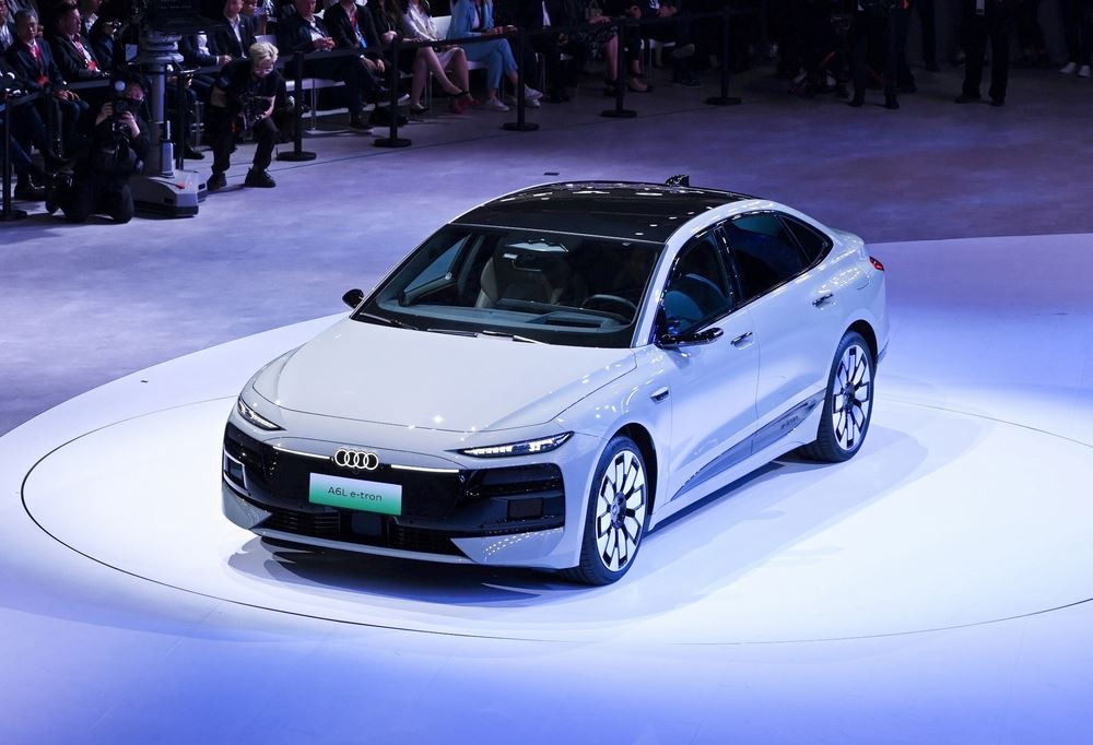 L'Audi A6L e-tron offre un empattement plus long de 132 millimètres que sur la version mondiale de l'A6L e-tron
