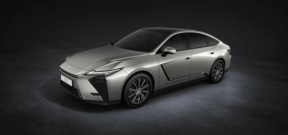 La Lexus ES de huitième génération porte à un niveau supérieur les caractéristiques de la routière japonaise