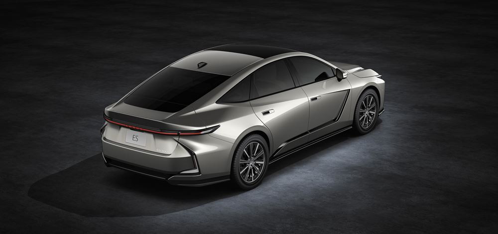 La Lexus ES de huitième génération porte à un niveau supérieur les caractéristiques de la routière japonaise