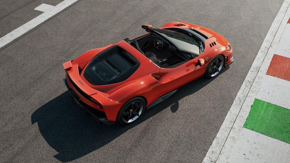 La Ferrari 296 Speciale A hybride rechargeable à toit rigide rétractable amplifie l'expérience de conduite