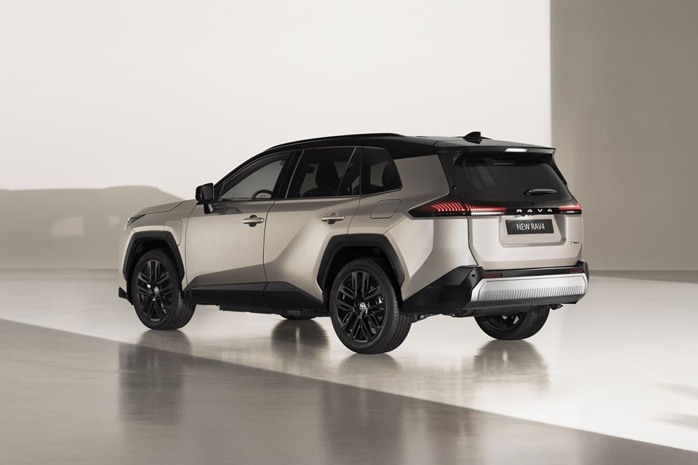 La sixième génération du Toyota RAV4 arbore un design extérieur robuste