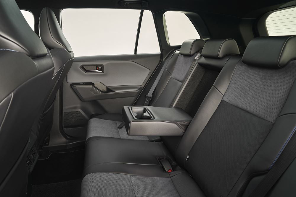La sixième génération du Toyota RAV4 arbore un design extérieur robuste