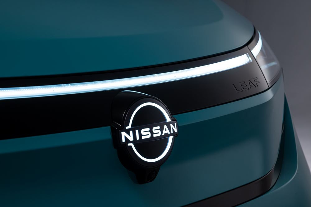 La Nissan Leaf électrique affiche un style fluide de crossover aérodynamique affûté