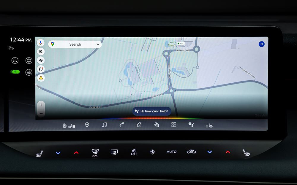 La Nissan Leaf électrique affiche un style fluide de crossover aérodynamique affûté