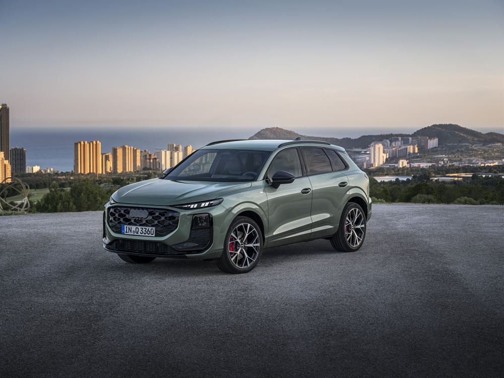 Le SUV compact Audi Q3 de troisième génération fixe de nouveaux standards en matière d'éclairage