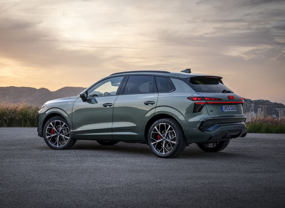 Le SUV compact Audi Q3 de troisième génération fixe de nouveaux standards en matière d'éclairage