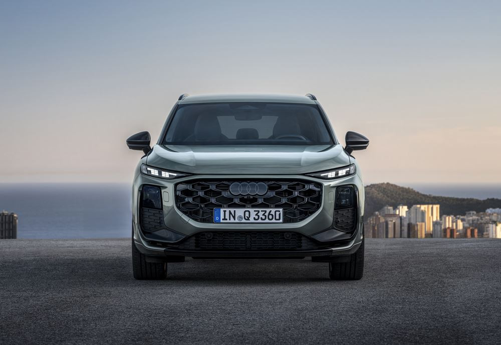 Le SUV compact Audi Q3 de troisième génération fixe de nouveaux standards en matière d'éclairage