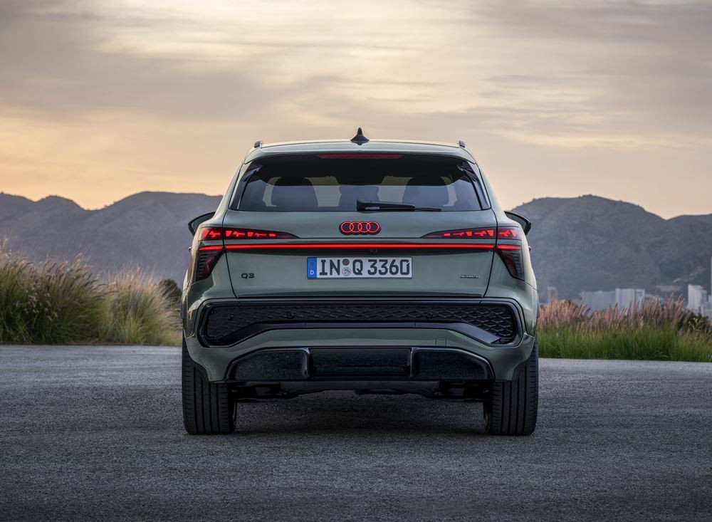 Le SUV compact Audi Q3 de troisième génération fixe de nouveaux standards en matière d'éclairage
