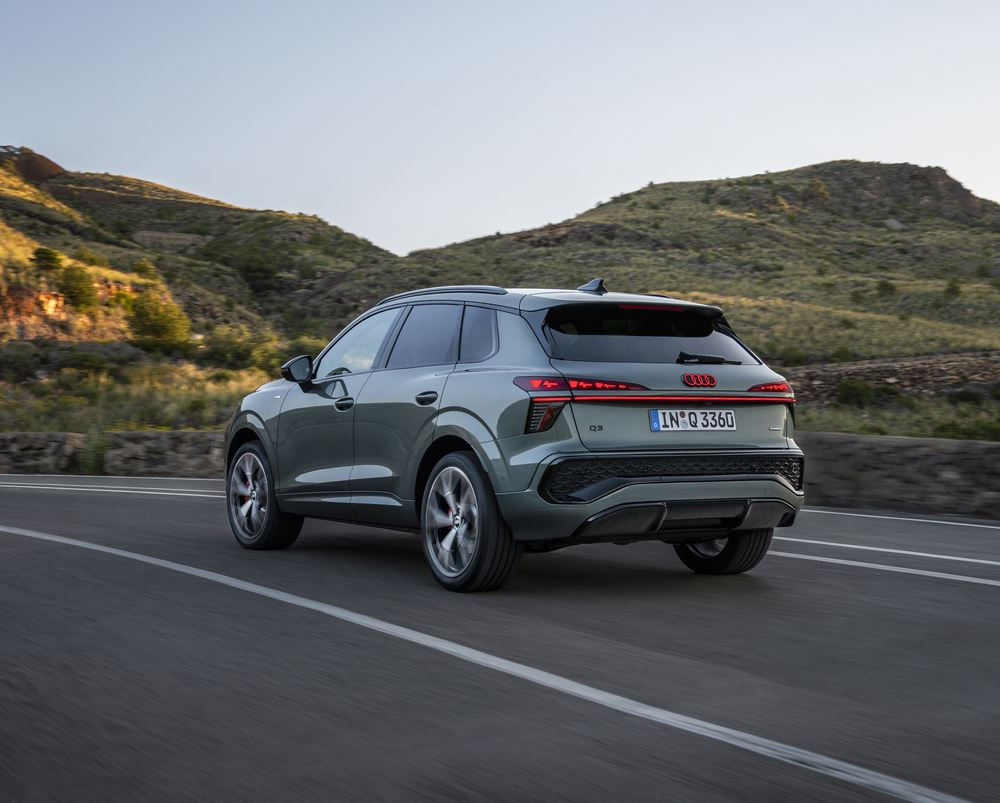 Le SUV compact Audi Q3 de troisième génération fixe de nouveaux standards en matière d'éclairage