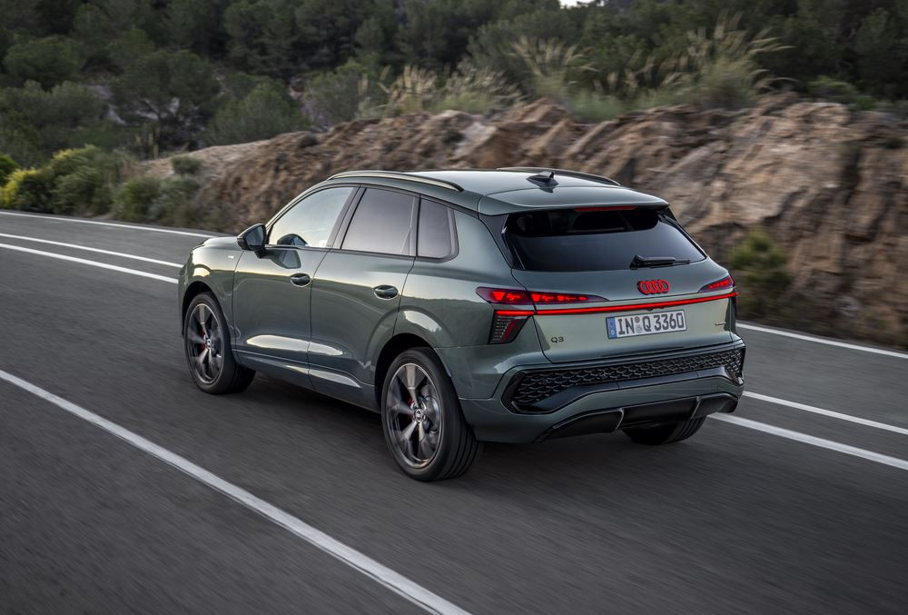 Le SUV compact Audi Q3 de troisième génération fixe de nouveaux standards en matière d'éclairage