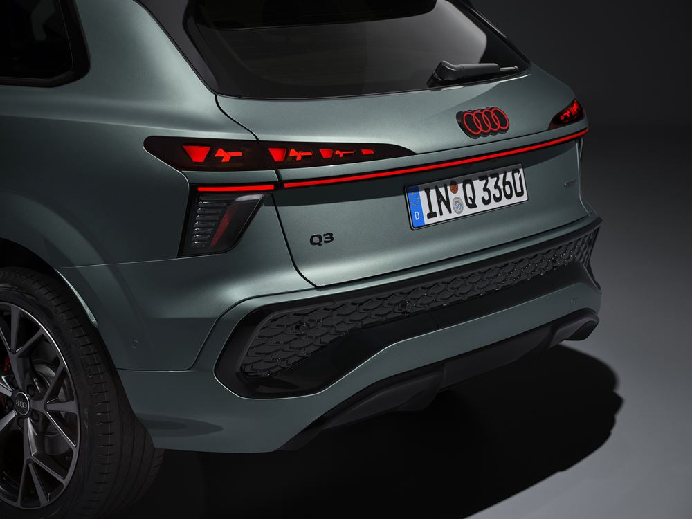 Le SUV compact Audi Q3 de troisième génération fixe de nouveaux standards en matière d'éclairage