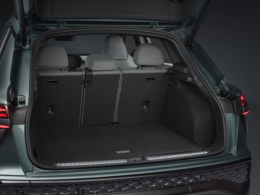Le SUV compact Audi Q3 de troisième génération fixe de nouveaux standards en matière d'éclairage