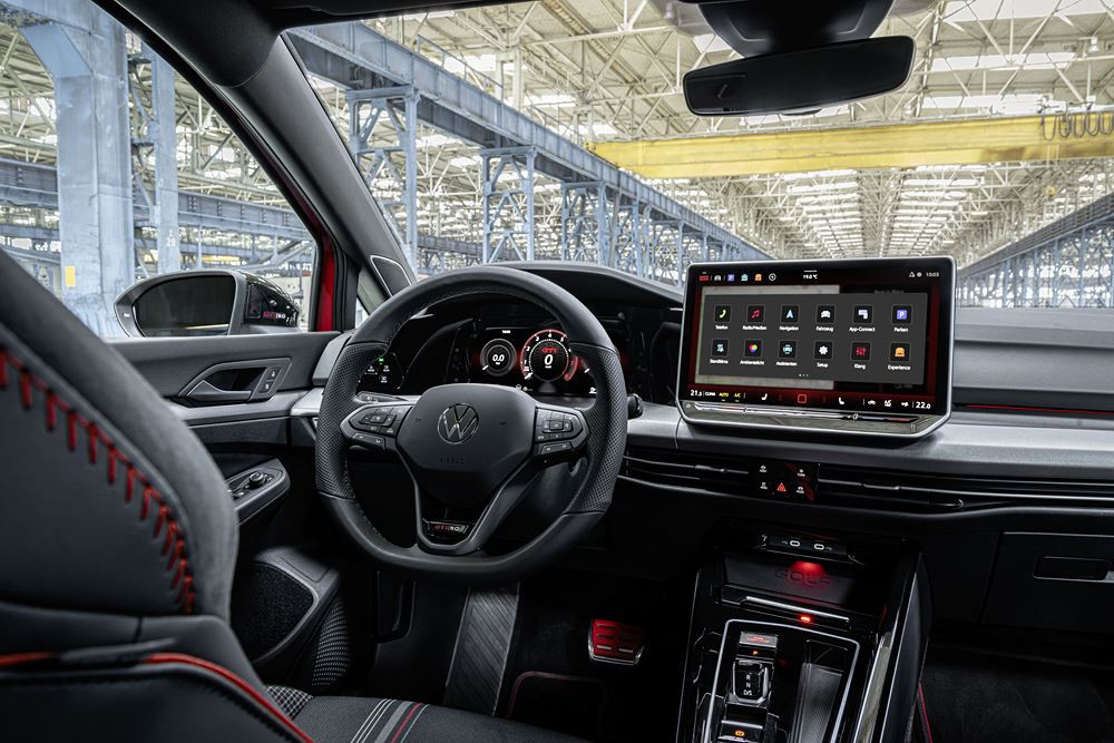 La Volkswagen Golf GTI Edition 50 développe 325 ch pour un couple de 420 Nm