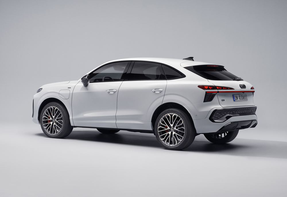 La seconde génération de l'Audi Q3 Sportback revendique l'esthétique d'un coupé