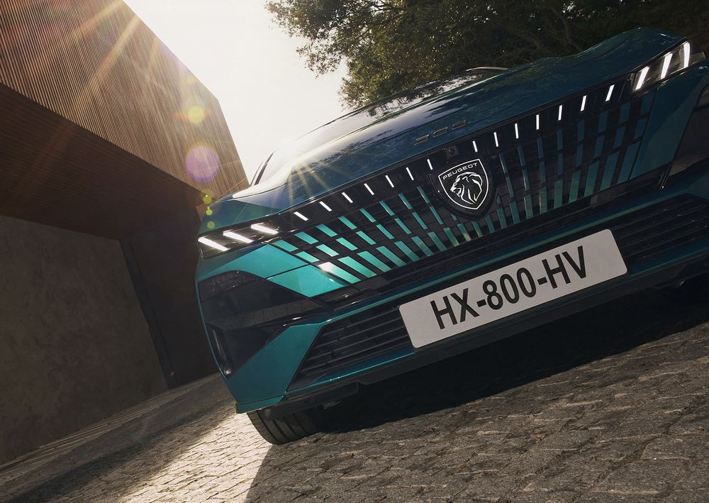 La Peugeot 308 bénéficie d'une nouvelle face avant illuminée