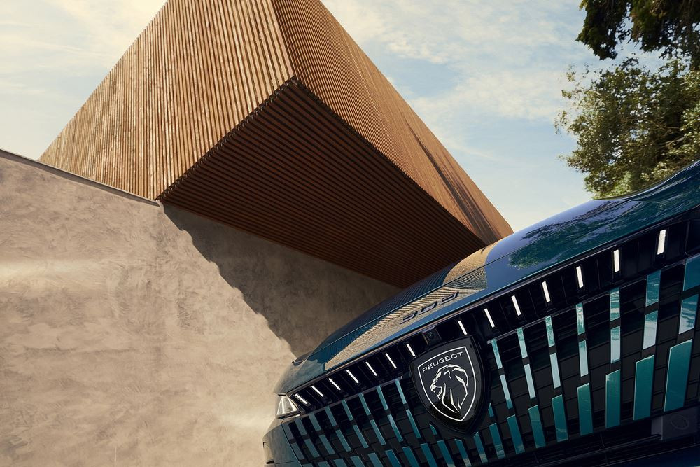 La Peugeot 308 bénéficie d'une nouvelle face avant illuminée