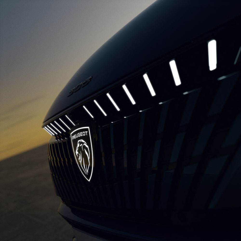 La Peugeot 308 bénéficie d'une nouvelle face avant illuminée