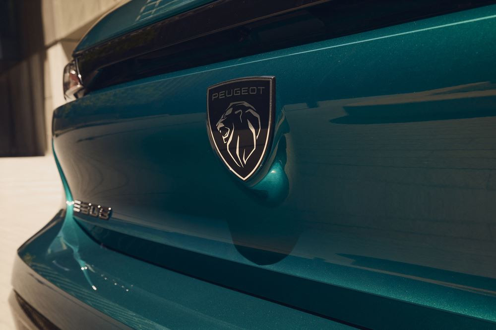 La Peugeot 308 bénéficie d'une nouvelle face avant illuminée