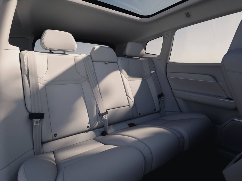 Le SUV hybride rechargeable Volvo XC70 affiche un design scandinave moderne