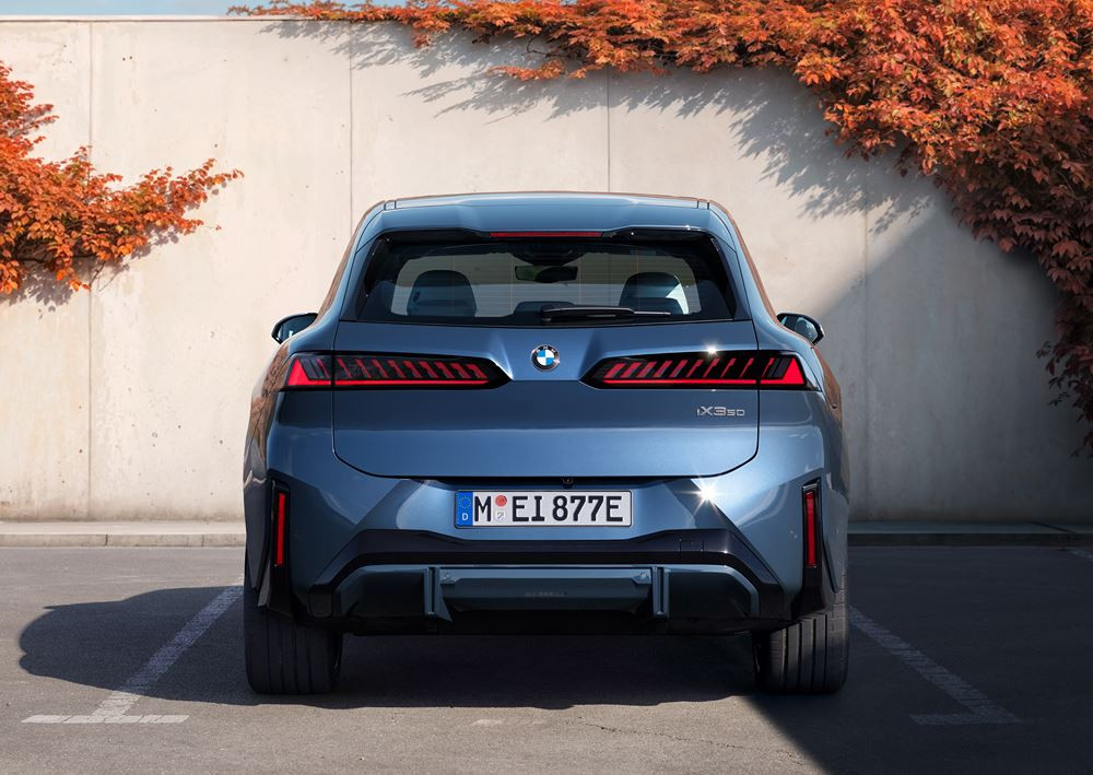 La BMW iX3 de nouvelle génération incarne l'ADN de la Neue Klasse dans le format d'un SAV