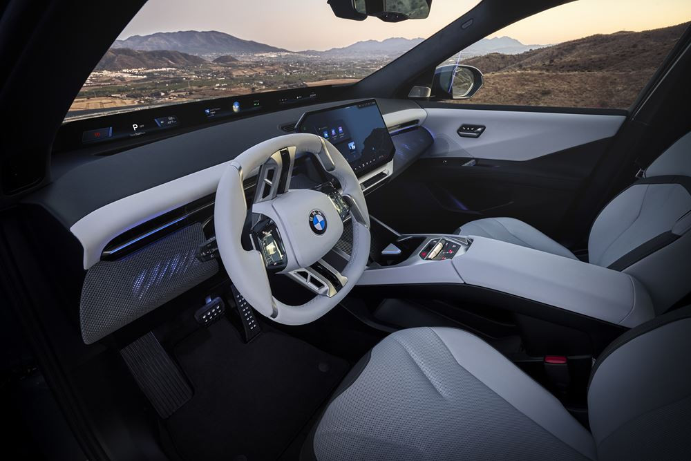 La BMW iX3 de nouvelle génération incarne l'ADN de la Neue Klasse dans le format d'un SAV