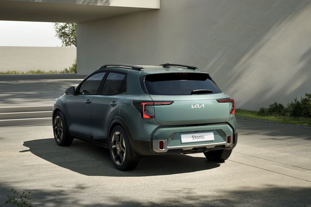 Le crossover urbain Kia Stonic restylé affiche un look affirmé