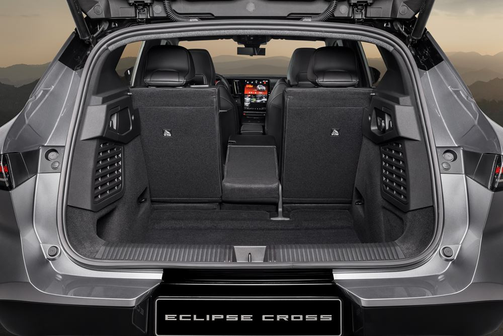 Le SUV compact électrique Mitsubishi Eclipse Cross offre une autonomie de plus de 600 km avec une batterie de 87 kWh