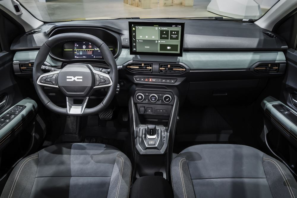 La berline polyvalente typée outdoor Dacia Sandero Stepway s'offre une nouvelle calandre