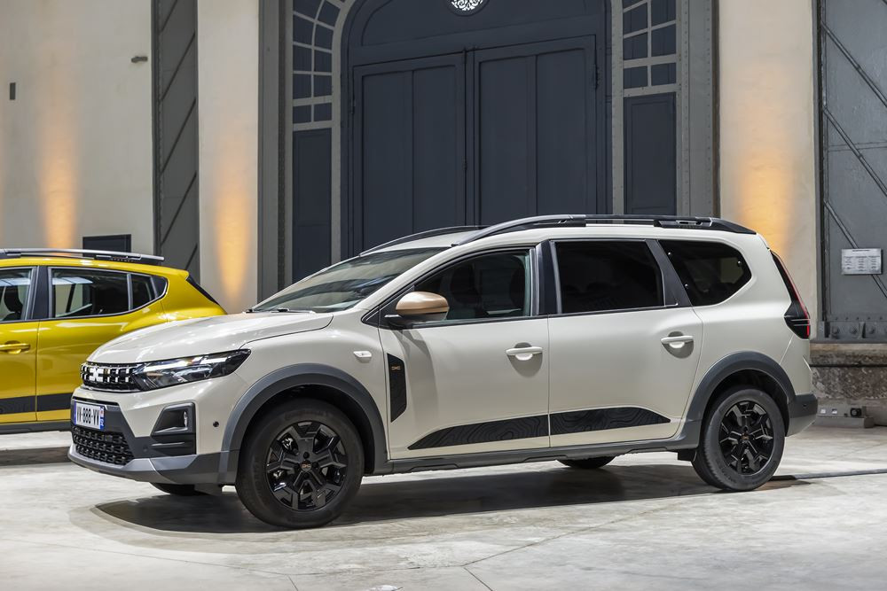 Le break compact Dacia Jogger s'offre une nouvelle calandre