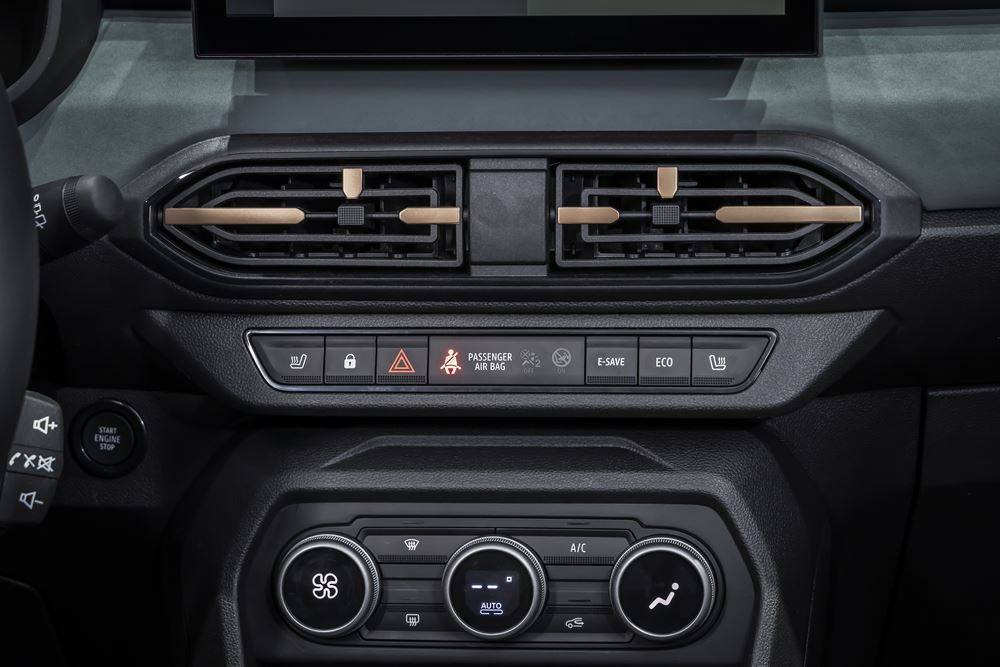Le break compact Dacia Jogger s'offre une nouvelle calandre
