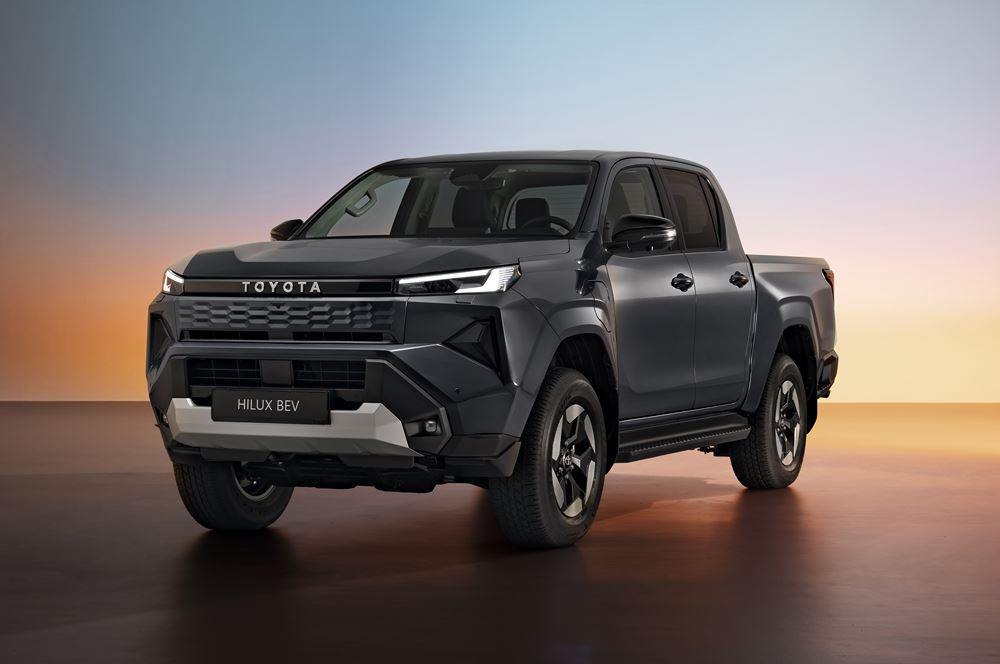 La neuvième génération du pick-up Toyota Hilux Double Cabine passe à l'électrique