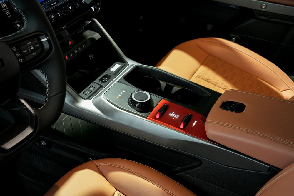 Le SUV électrique Trail Rated Jeep Recon est prêt pour tous les types de routes