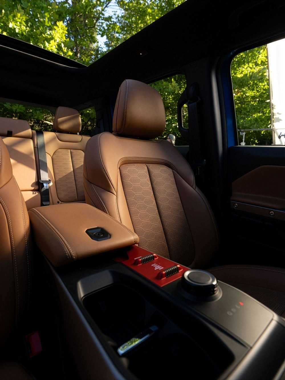 Le SUV électrique Trail Rated Jeep Recon est prêt pour tous les types de routes