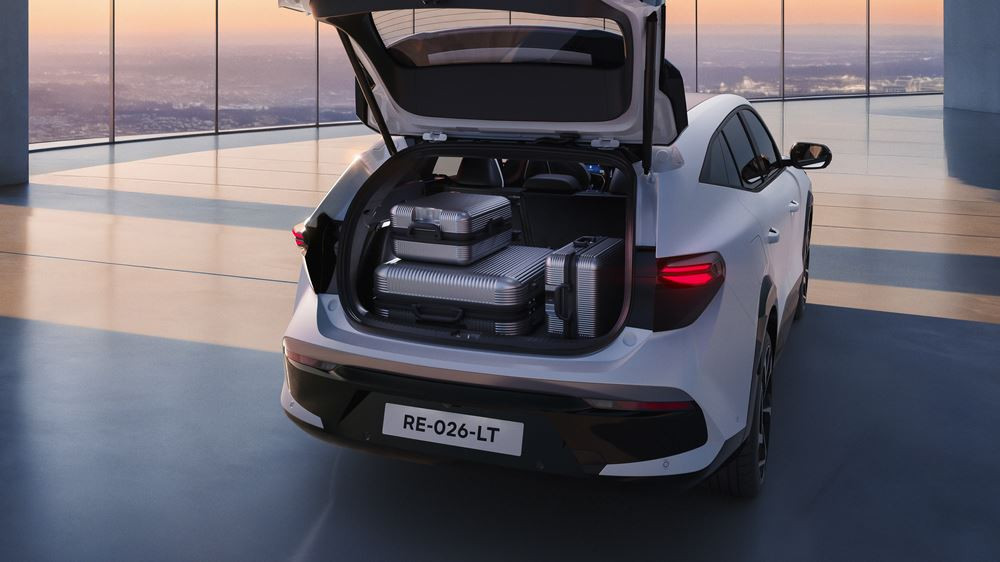 Le crossover Renault Filante devient le porte-étendard international de la marque au losange