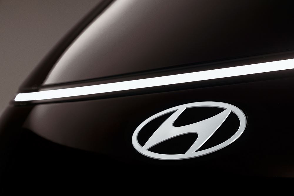 Le grand monospace Hyundai Staria Electric repose sur une architecture 800 V