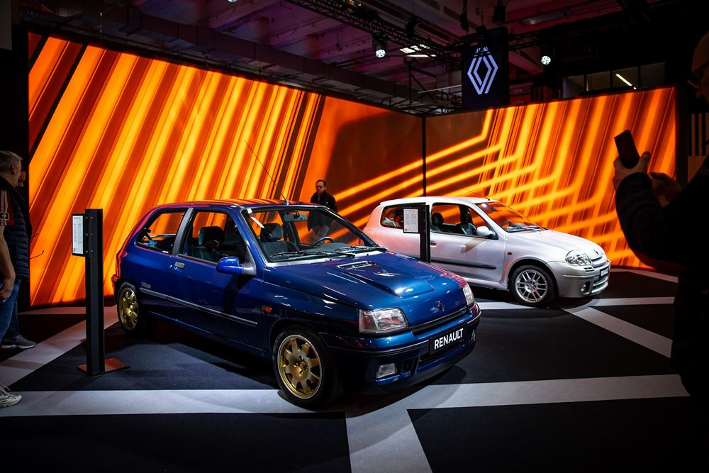 La 50ème édition du salon Rétromobile ouvre ses portes jusqu'au 1er février