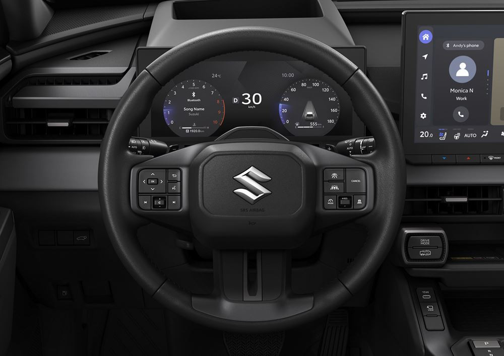 Le SUV polyvalent de taille intermédiaire Suzuki Across affiche un design robuste