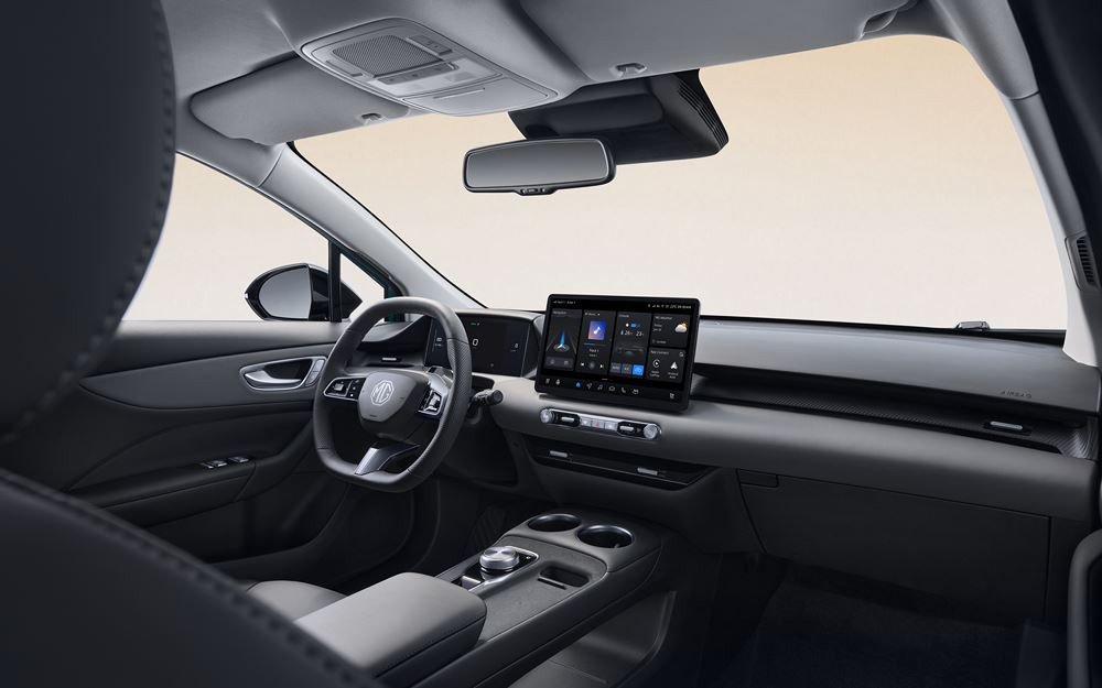 La MG4 EV revient dans une version dotée d'améliorations techniques sur la partie électrique