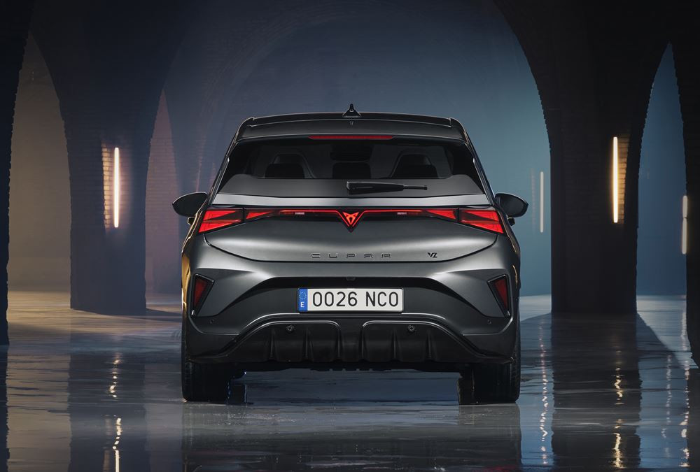 La Cupra Born électrique restylée affiche un design percutant