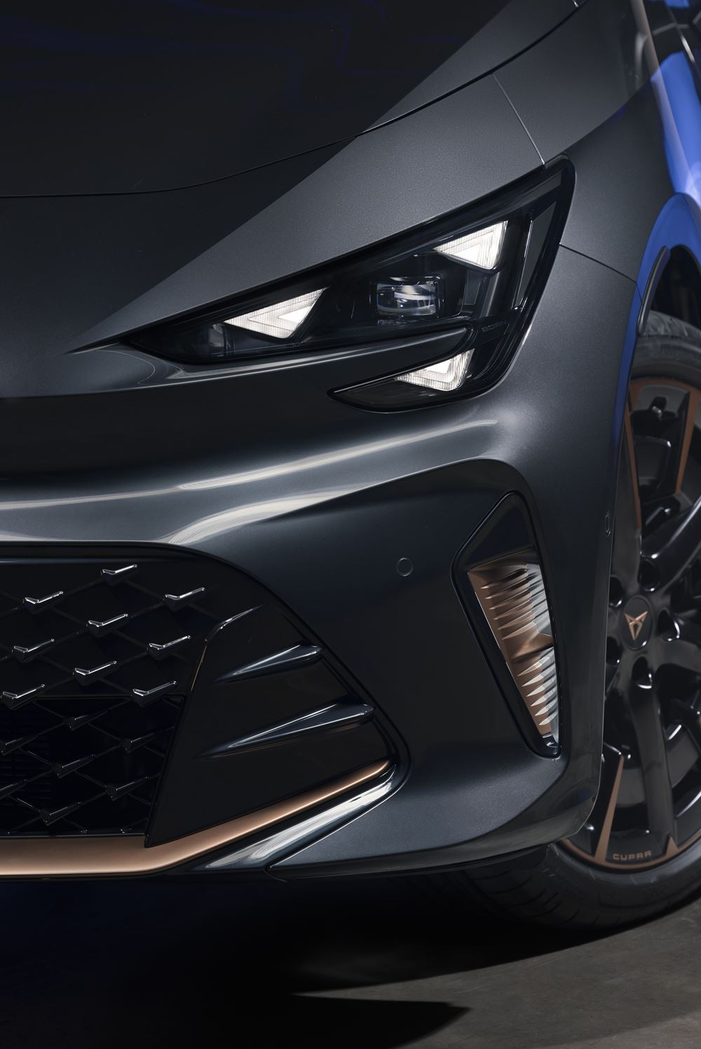 La Cupra Born électrique restylée affiche un design percutant