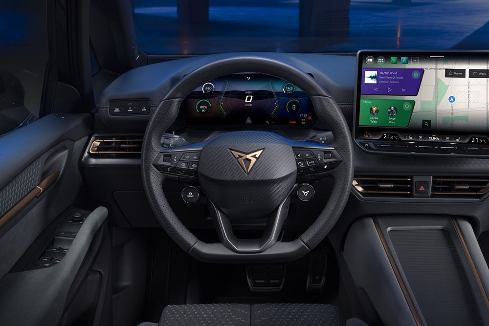 La Cupra Born électrique restylée affiche un design percutant