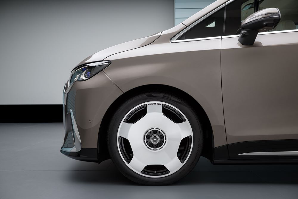 Le Mercedes VLE électrique combine une conduite de limousine et la polyvalence d'un grand monospace