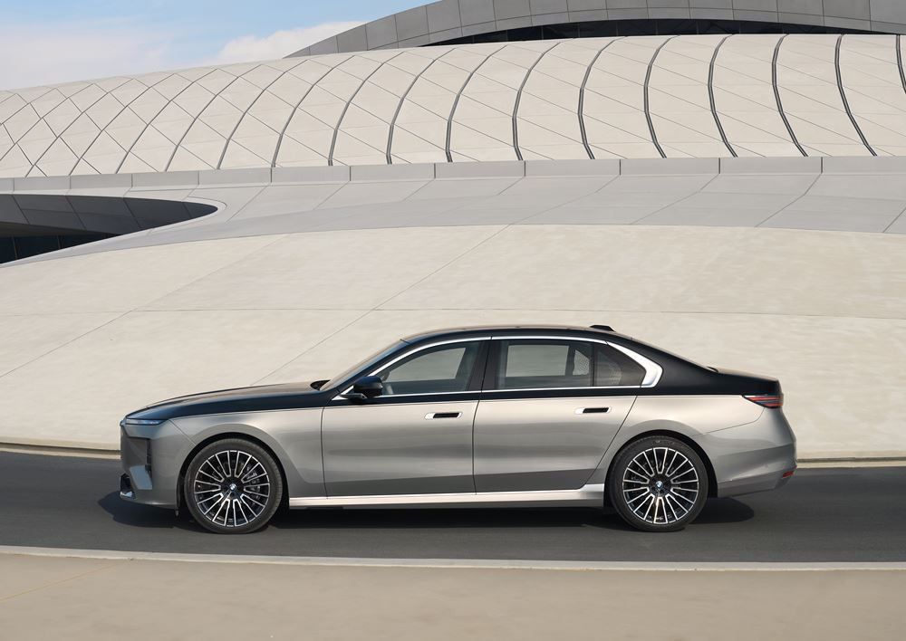 La limousine de luxe BMW Série 7 intègre les technologies de la Neue Klasse