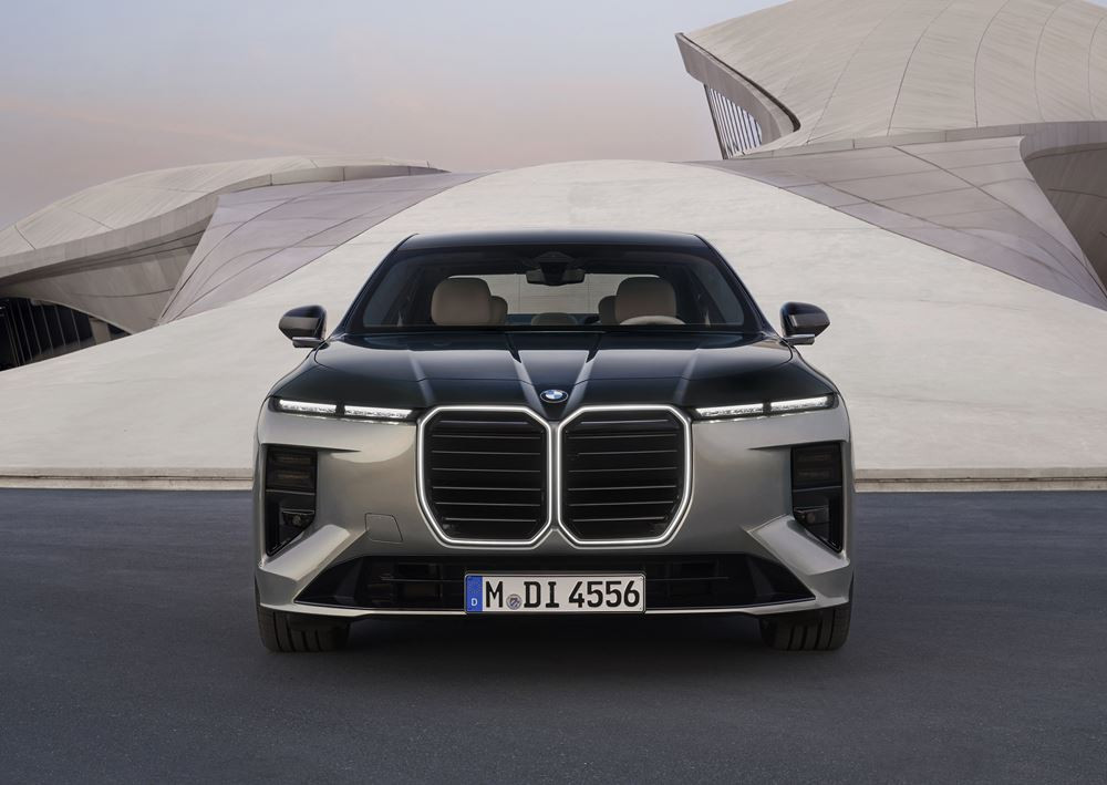 La limousine de luxe BMW Série 7 intègre les technologies de la Neue Klasse