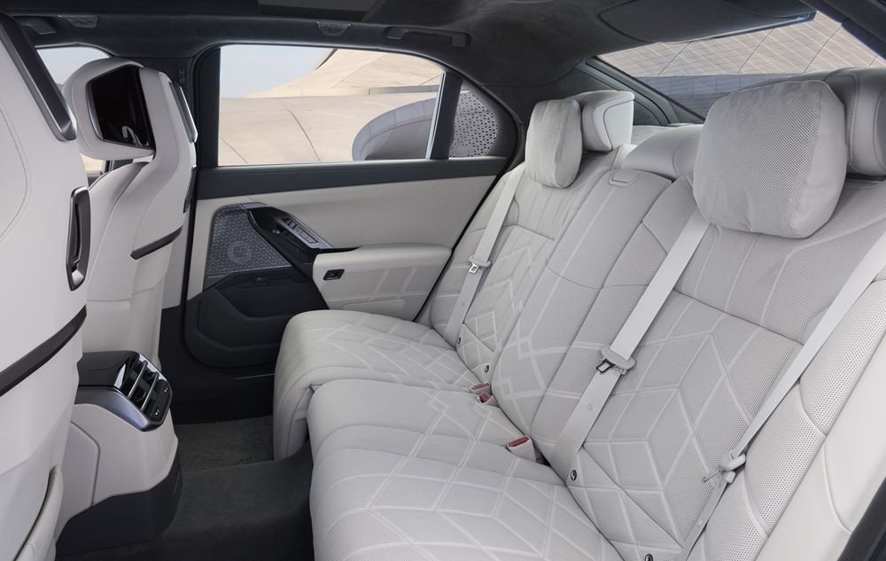 La limousine de luxe BMW Série 7 intègre les technologies de la Neue Klasse
