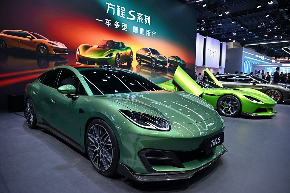 La Formula S de Fangchengbao est une berline personnalisable capable de multiples configurations
